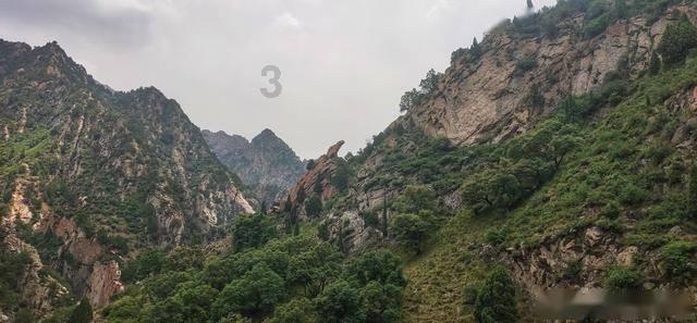 三人游玩黄河被困“孤岛” 3小时，消防出动皮划艇救人